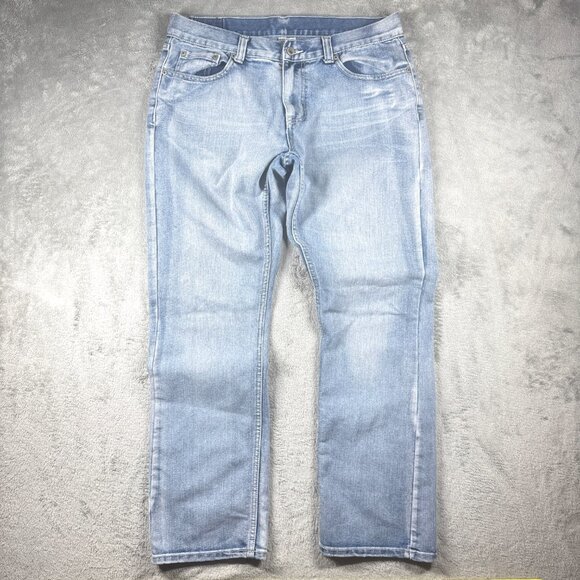 Flypaper Women’s Light Wash Straight Jeans Embroidered Pockets Size 34x32 - Picture 2 of 14